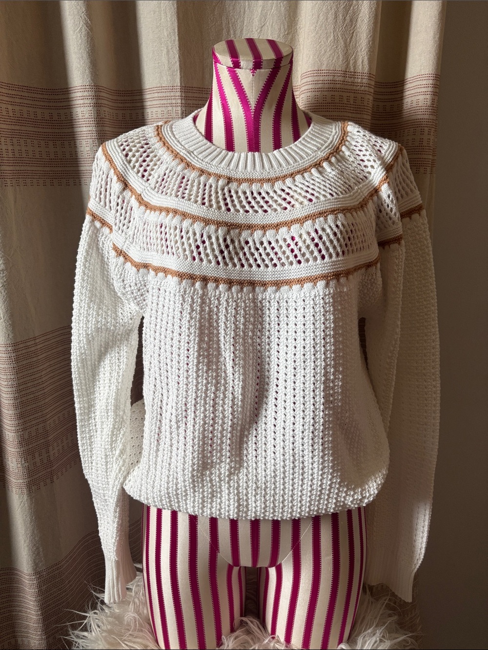 NWT Hunter White Open-Knit Crewneck Sweater with Tan Trim
